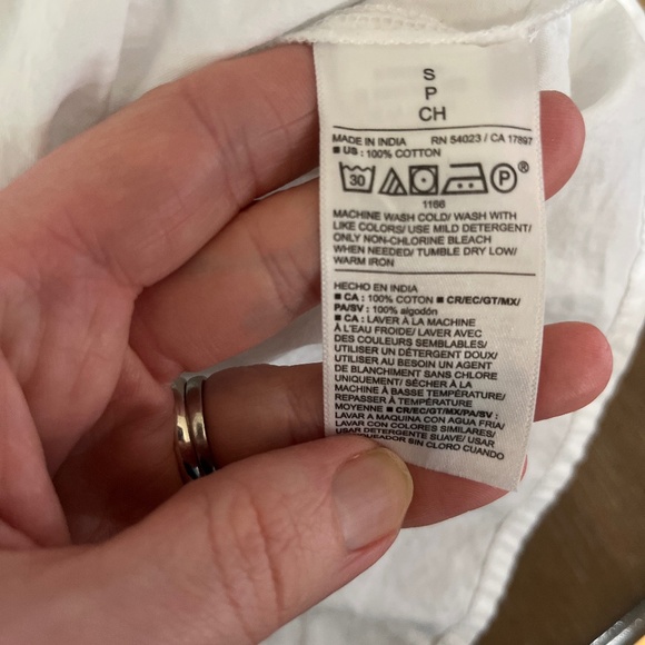 Old navy smocked v neck peplum top white - Picture 8 of 9